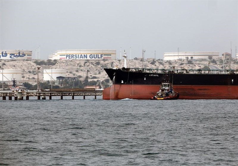 Iran’s Tanker Fleet Gives Oil-Export Lifeline as Sanctions Loom