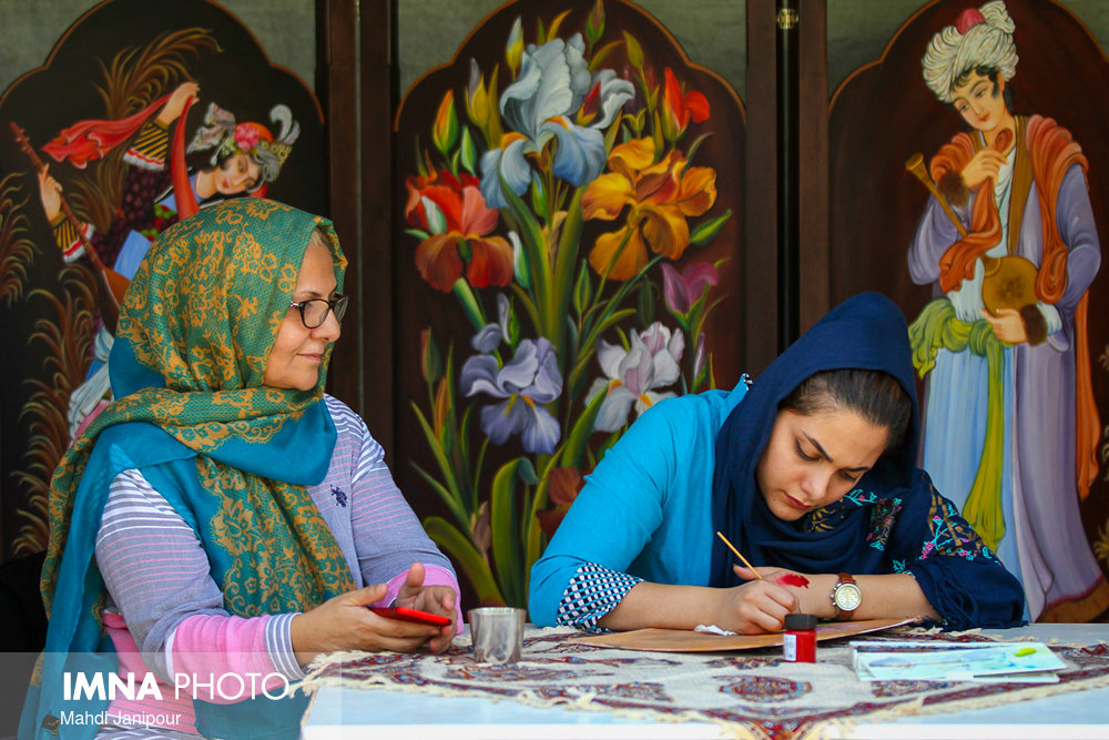 ۱۹th edition of national handicraft exhibition opens in Isfahan
