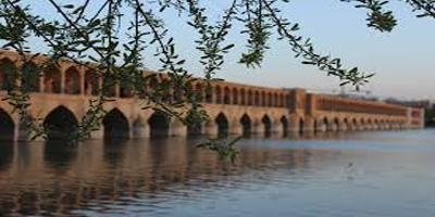 آب در زاینده رود باقی نماند