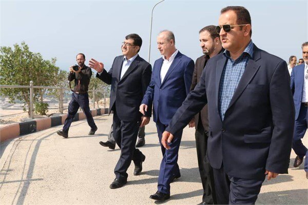 Syrian petroleum min. pays visit to South Pars gas field