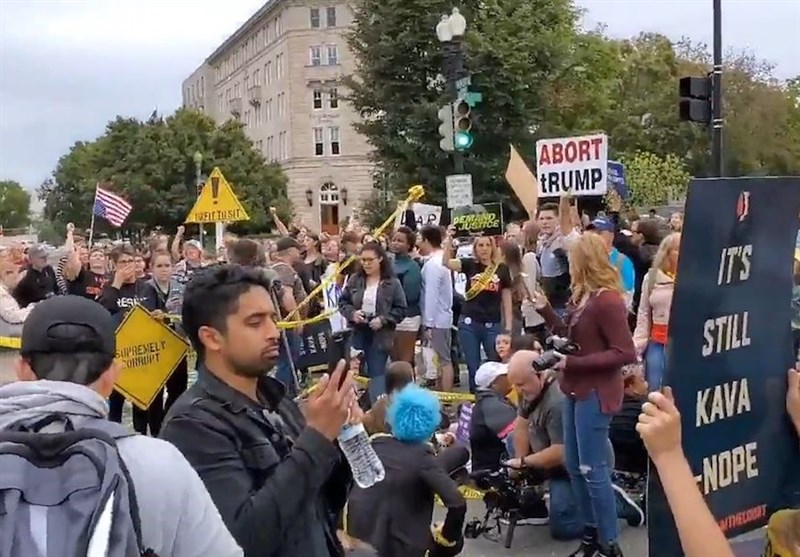 US Protesters Call for Impeachment of Supreme Court Justice Kavanaugh