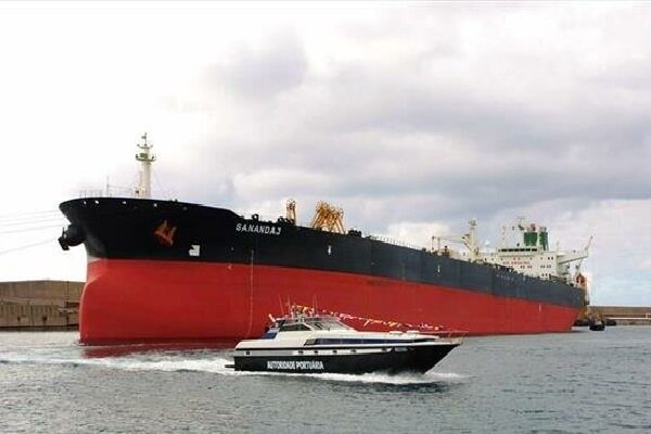 Ship containing raw material for ESCO berths at Iran Chabahar Port