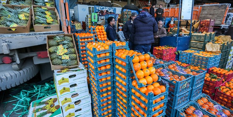 افزایش نسبی قیمت میوه در آستانه شب عید/ لیموشیرین رکورد زد