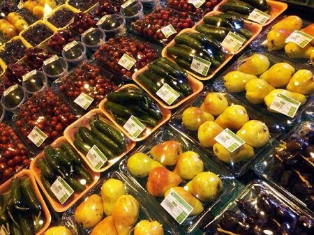 بسته‌بندی میوه در هایپرها چقدر آب می خورد؟