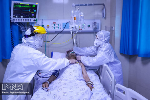 منابع مالی دانشگاه علوم پزشکی اصفهان برای تامین تجهیزات محافظتی پزشکی کافی نیست