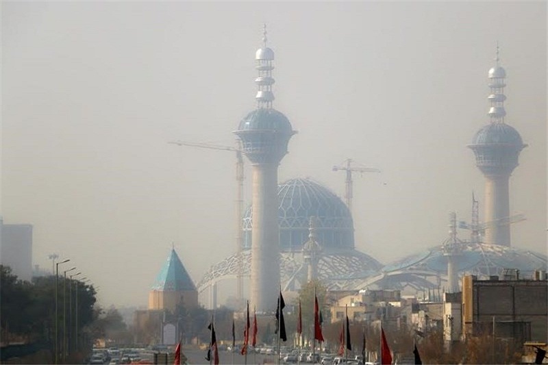 اصفهان در محاصره آلاینده‌ها در سرما، گرفتار گردوغبار در گرما /آیا قانون هوای پاک به داد اصفهان می رسد؟