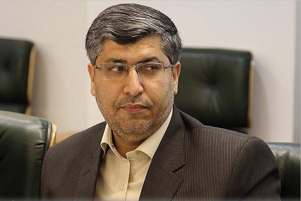 Iran should resist against sanctions: MP