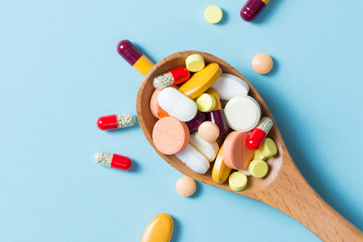 چطور عوارض جانبی ناشی از داروها را کاهش دهیم؟