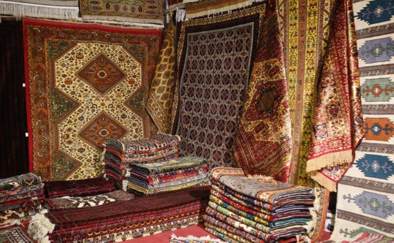 ۱۹ هزار بافنده فرش اصفهان بیمه ندارند