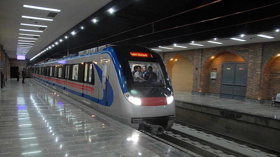 خریداری دو رام قطار برای متروی اصفهان