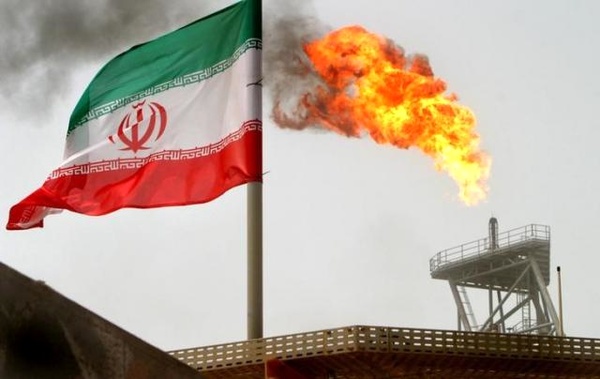 Iran predicts oil sales of up to 2.3m bpd next year