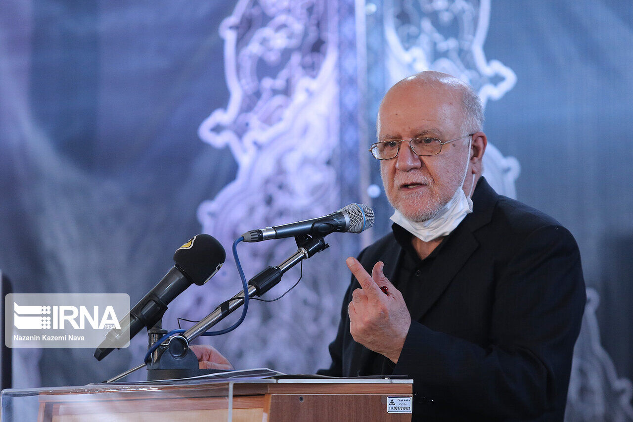 Zanganeh lauds Iran’s progress in oil exports