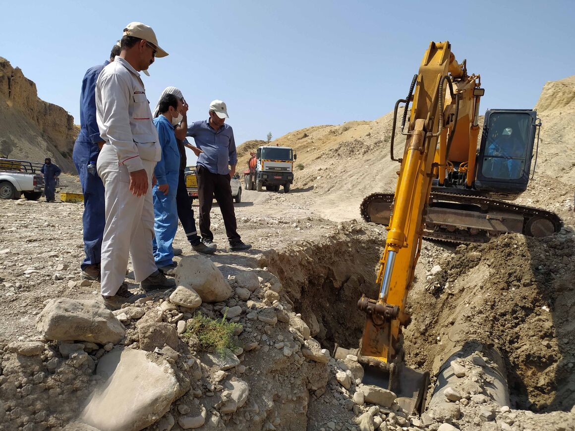برنامه ریزی جهت اجرای پروژه تعویض ۵ کیلومتر از خط لوله نفت مارون به اصفهان در میانکوه