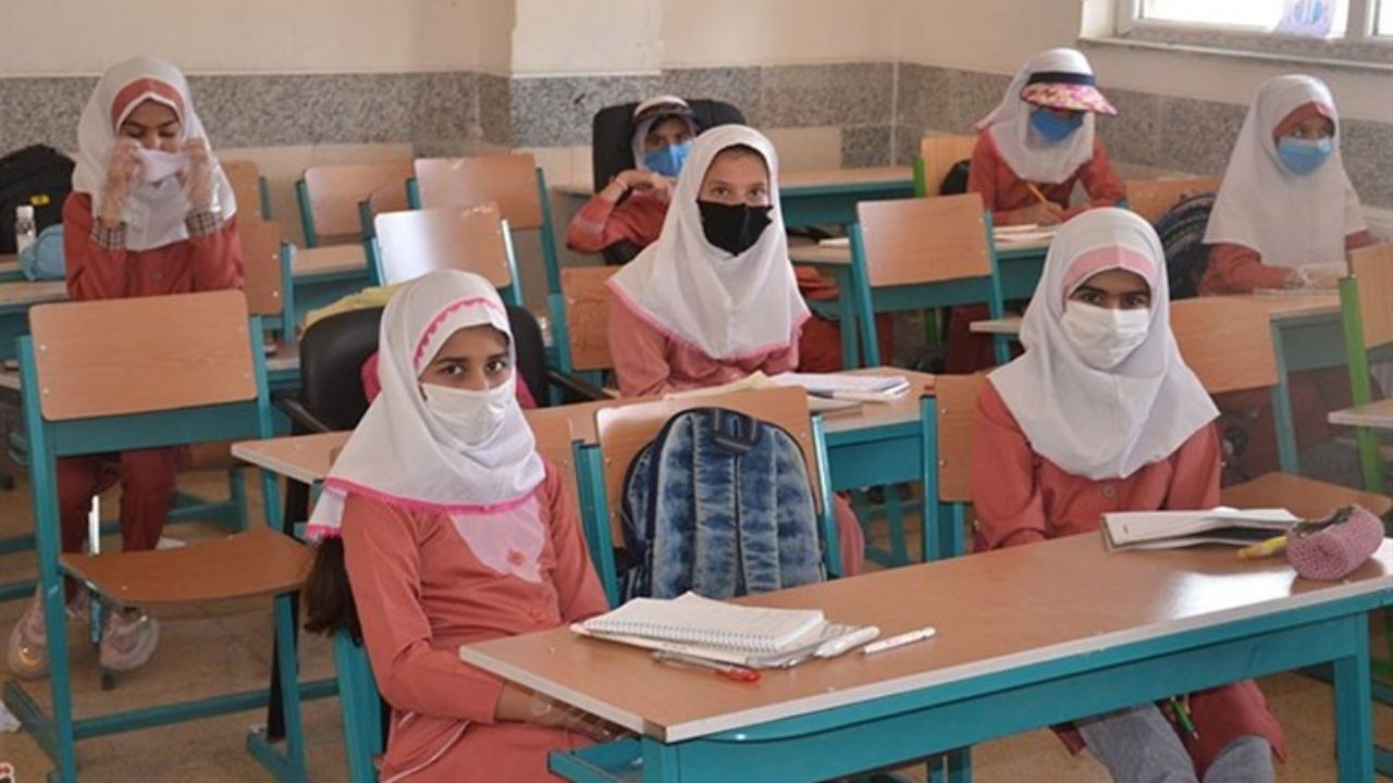 حضور اجباری در برخی از مدارس اصفهان/آموزش و پرورش بی اطلاع است