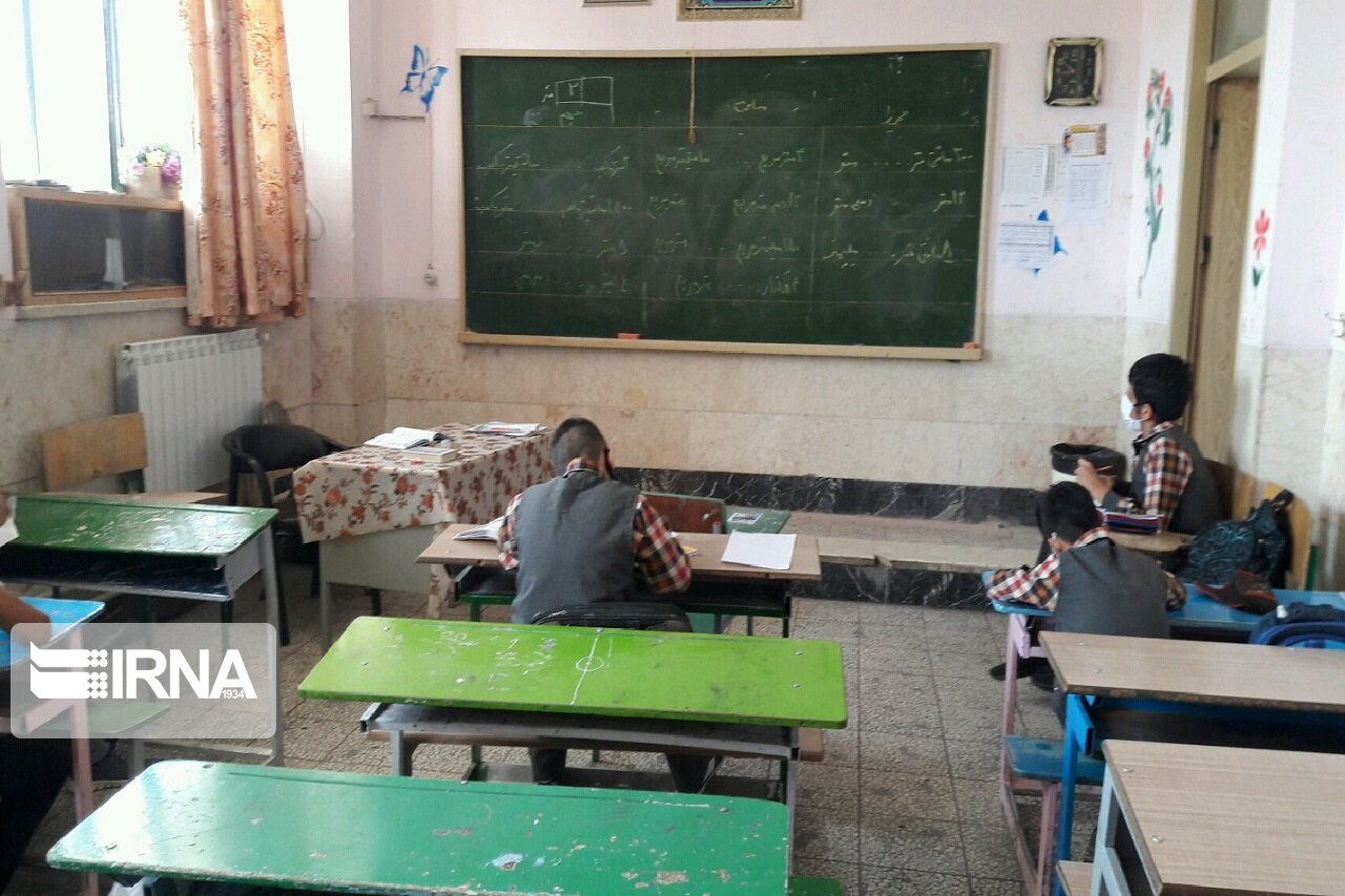 ۱۰ هزار کلاس درس اصفهان باید تخریب یا بازسازی شود