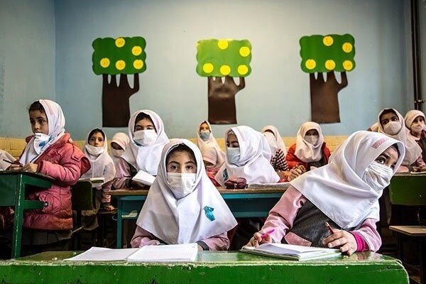 مدارس و دانشگاه‌های اصفهان برای بازگشایی در شرایط کرونایی آماده شود