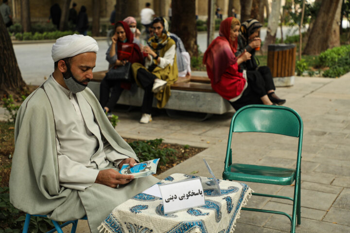 نباید «چهارباغ عباسی اصفهان» را از کارکرد فضای عمومی شهری دور کرد
