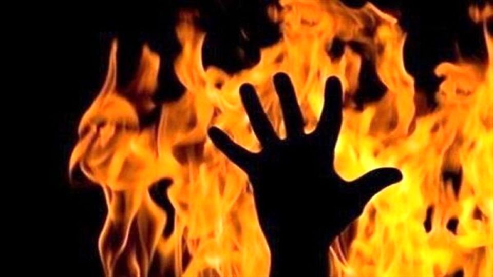 یک کارگر در اصفهان خود را به آتش کشید