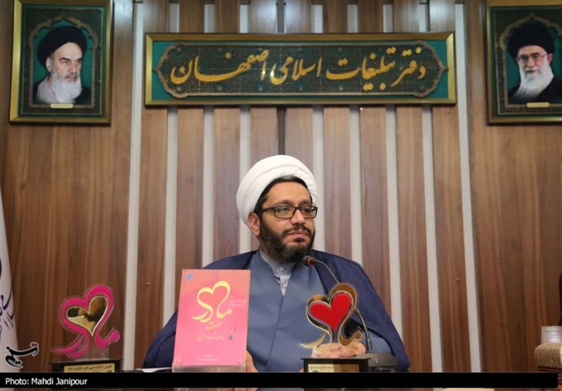 اصفهان میزبان سومین کنگره ملی شعر «حضرت مادر» شد