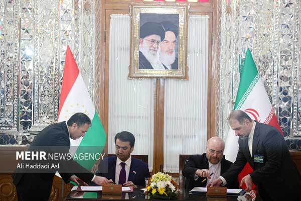 Iran, Tajikistan strengthen ties with parliamentary cooperation pact