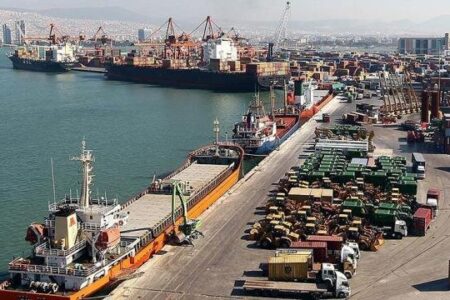 Iran to strengthen economic ties with Africa, launch shipping line to West Africa