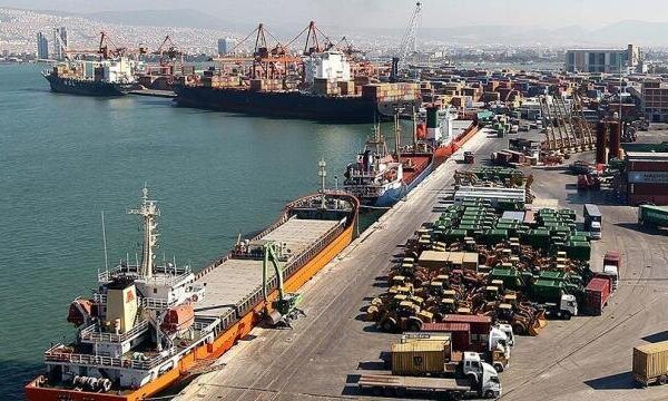 ۷ port projects launched in Hormozgan to boost container capacity
