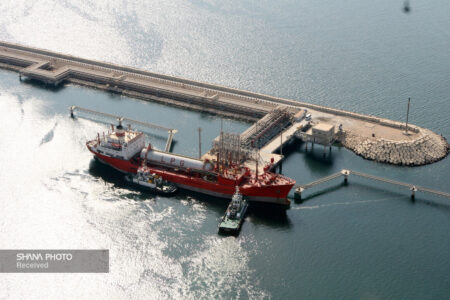 Iran’s non-oil export to neighbors up 12% in 6 months on year