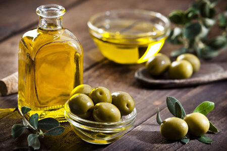 Consuming Olive Oil Linked to Lower Risk of Dementia-Related Death
