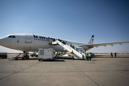 Lebanese denounce Tehran-Beirut flight cancellation
