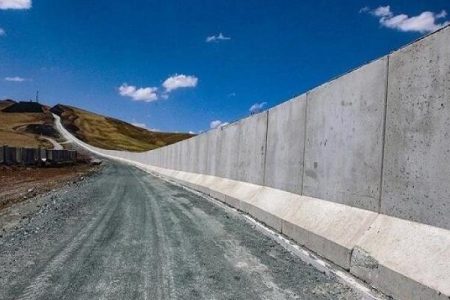 Iran completes 25-km of Eastern border wall to strengthen security