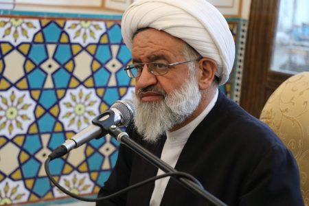 برای ایستادن در مقابل استکبار  باید ابتدا علم آنها را دریافت و سپس مقابل آنها ایستاد