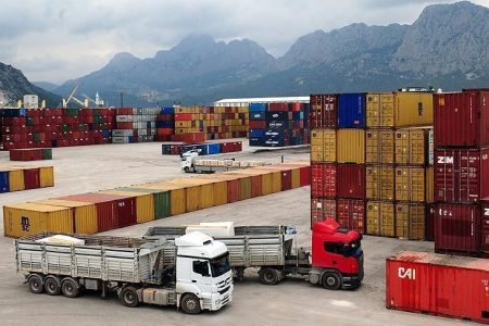 Iran seeks strategic trade partnerships with Afghanistan to boost regional stability