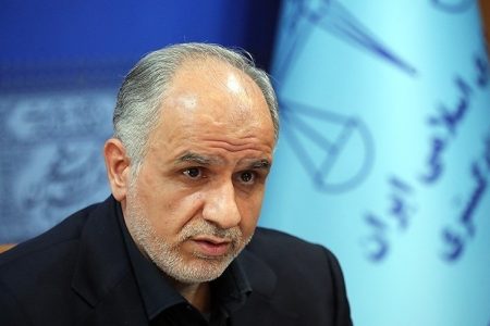 وزیر دادگستری از زندان خمینی‌شهر بازدید کرد