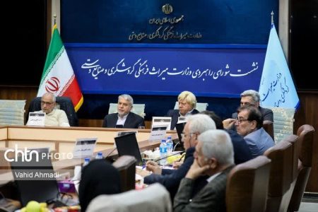 با توسعه گردشگری، ایرانی امن به دنیا معرفی می شود