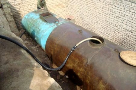 کارگاه متروکه و دپوی هزاران لیتر گازوئیل