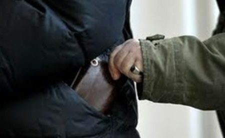 سارق حرفه ای بی آر تی به دام افتاد