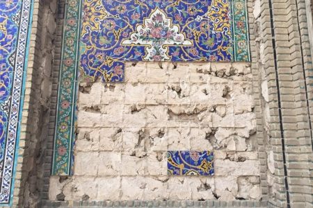 فروپاشی کاشی‌کاری‌های مسجد سید اصفهان