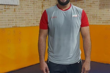 مصطفی طغانی مهمان اصفهانی ها شد