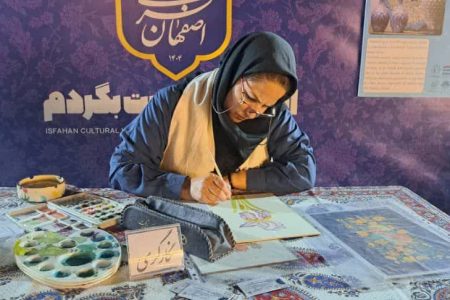 اجرای زنده هنرمندان در چهار باغ