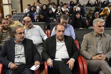 برگزاری نشست هم اندیشی جمعی از فعالان رسانه‌ای استان اصفهان