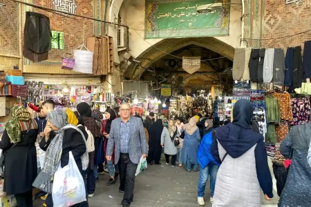 ضرورت مدیریت رفتارهای اجتماعی و پرهیز از هیجان‌های کاذب