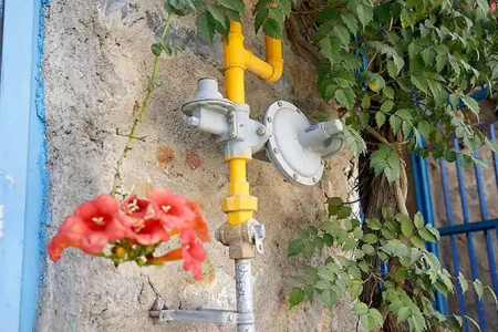 نصب ۲ هزار و ۴۱۰ انشعاب گاز طبیعی در استان اصفهان