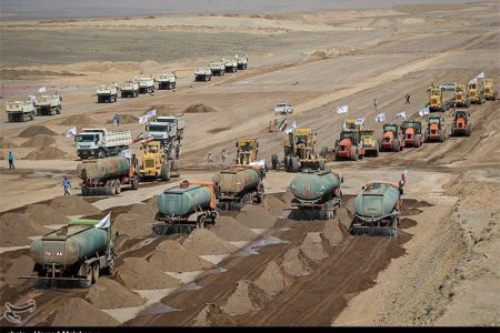 اجرای طرح ها  بر اساس روش‌های هیدروپونیک و گلخانه‌ای