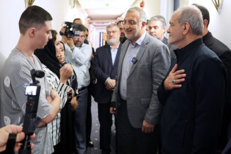 Pezeshkian visits families displaced by Israeli attacks, vows continued support
