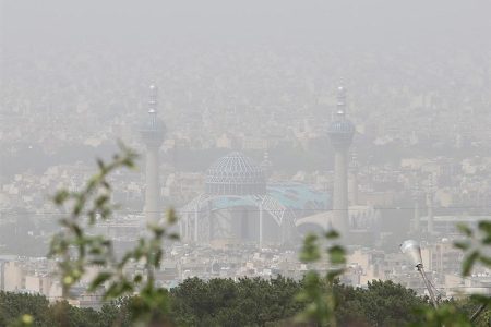 گرد گلوی اصفهان را گرفت
