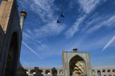 جدال بر سر عبور مترو از حریم مسجد جامع اصفهان