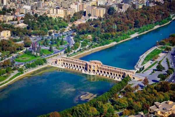 گام بلند اصفهان برای هوشمندسازی صنعت گردشگری با تدبیر استاندار