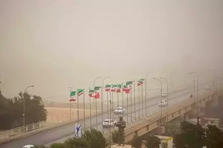 هجوم بادهای گرم به شهر