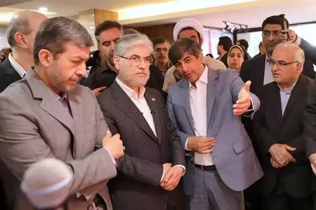 تعامل مستقیم دانشگاه و صنعت فولاد در یک محیط پویا