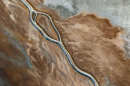 تالاب تشنه ۱۷۶ میلیون مترمکعب آب